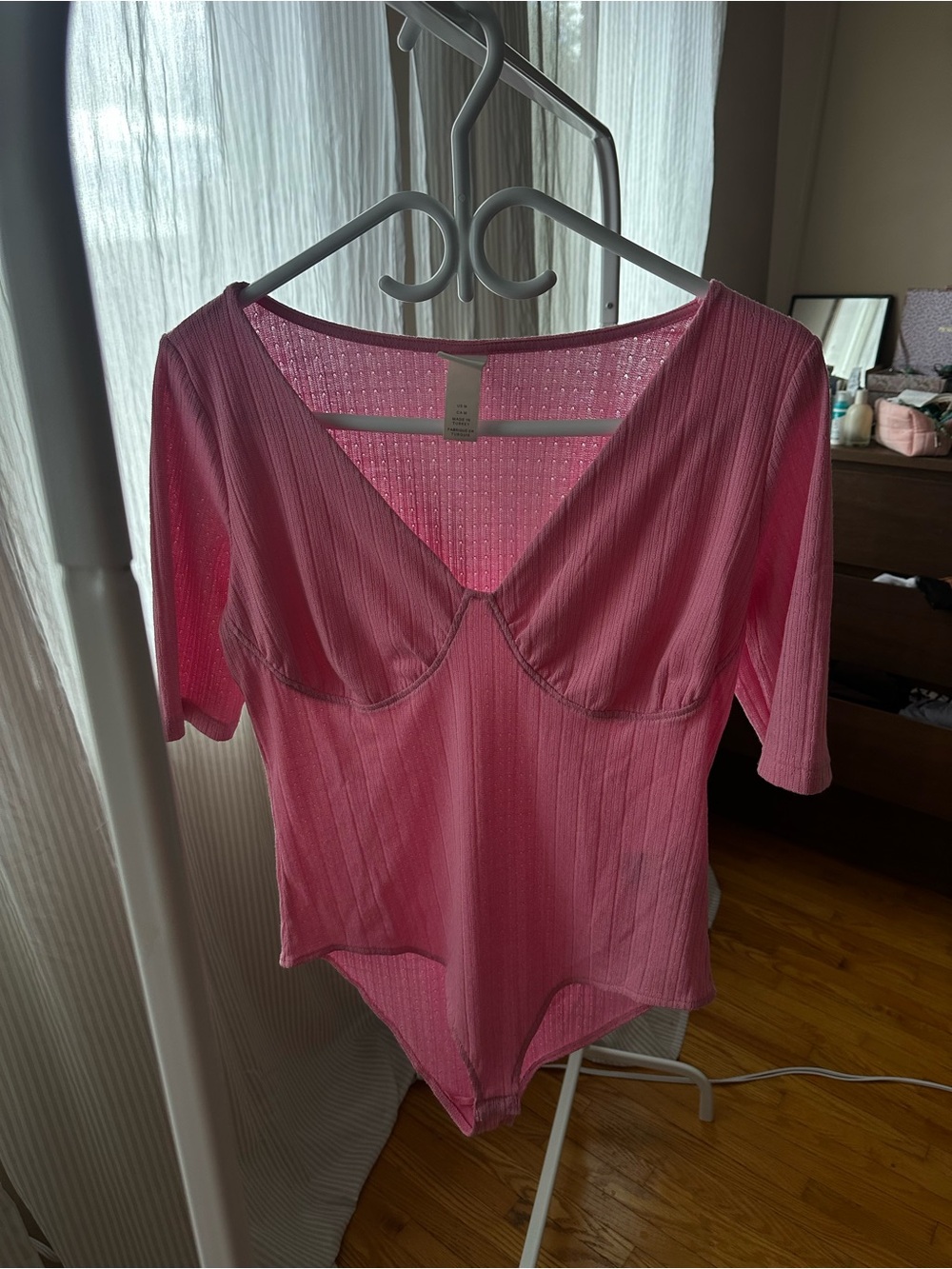 H&M Pink Ribbed V-Neck Short Sleeve Bodysuit